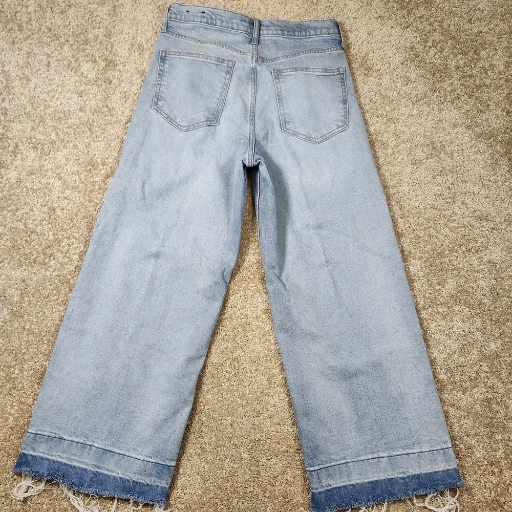 GAP Denim High Rise Wide Leg Crop Jeans 10/30R Light Wash Raw Hem Frayed‎ Edge
